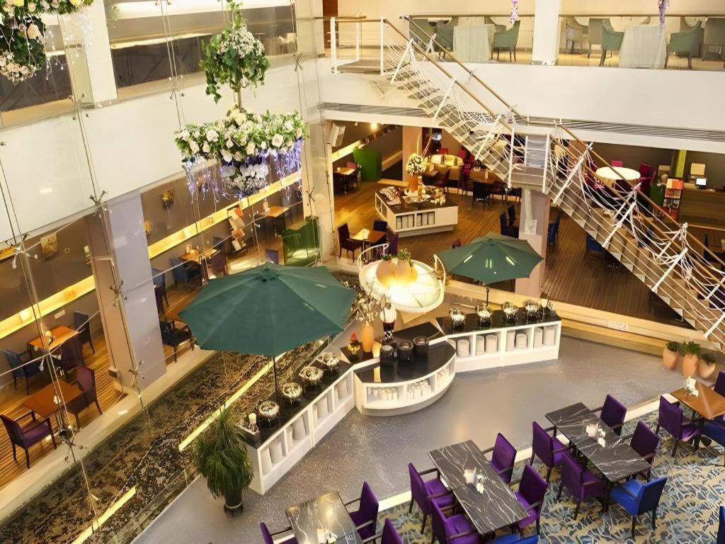 Catic Hotel--Adjacent Buliding Csuhaj Kültér fotó